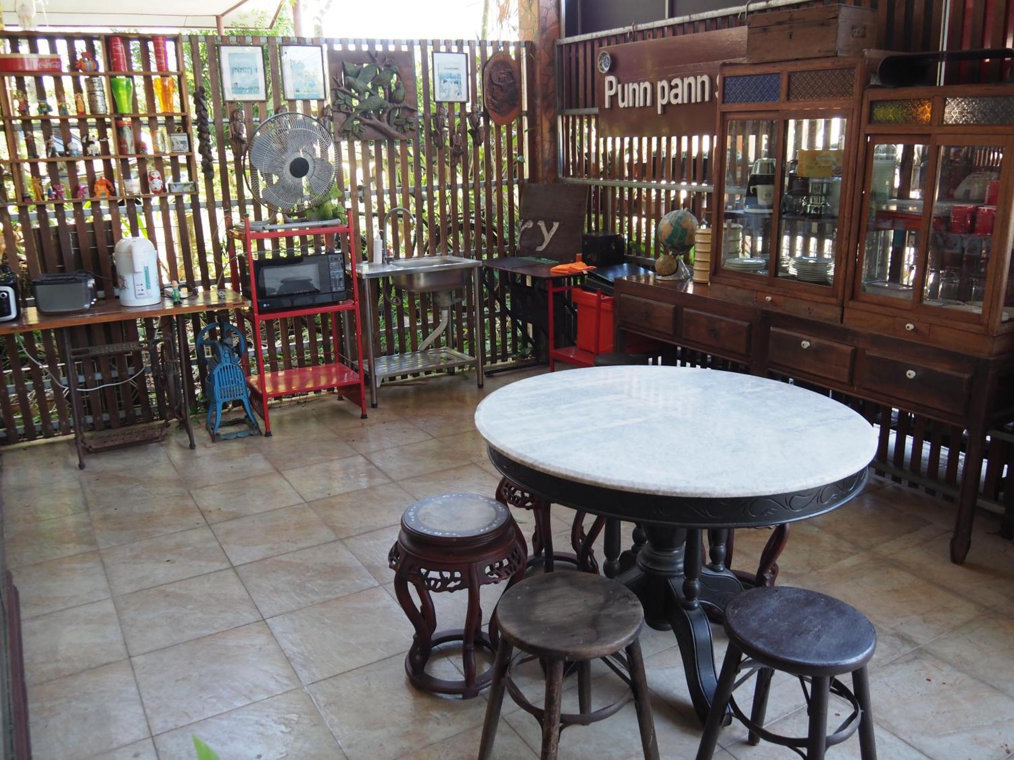Punnpannsuk Hostel Trat Exterior photo