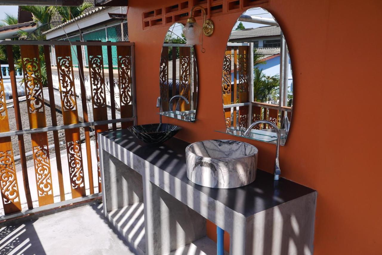 Punnpannsuk Hostel Trat Exterior photo
