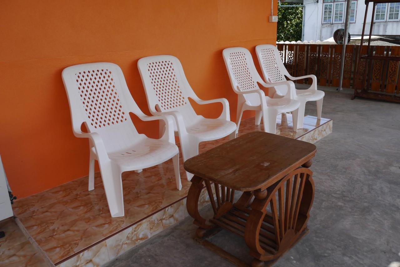 Punnpannsuk Hostel Trat Exterior photo