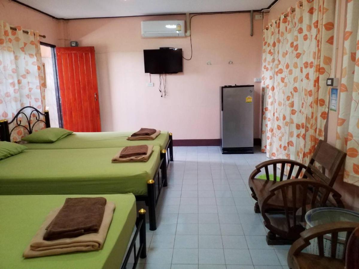 Punnpannsuk Hostel Trat Exterior photo