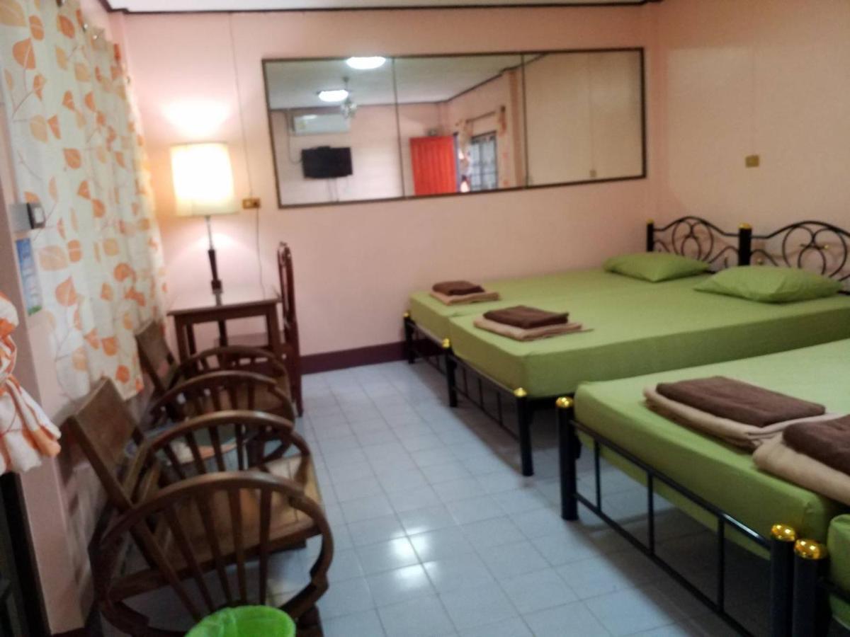 Punnpannsuk Hostel Trat Exterior photo